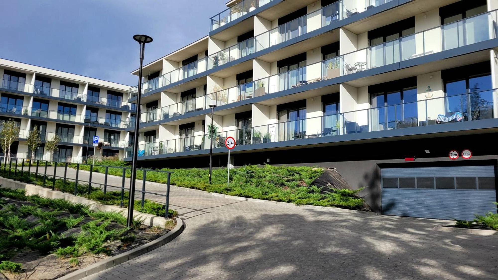 Appartamento Soleggiato Z Basenem Dziwnów 外观 照片